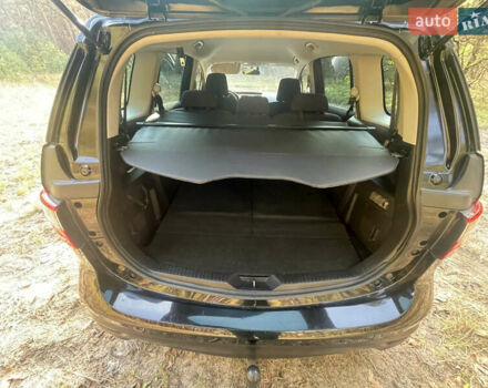 Чорний Мазда 5, об'ємом двигуна 1.8 л та пробігом 269 тис. км за 9000 $, фото 16 на Automoto.ua