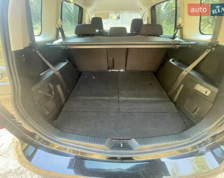 Чорний Мазда 5, об'ємом двигуна 1.8 л та пробігом 269 тис. км за 9000 $, фото 17 на Automoto.ua