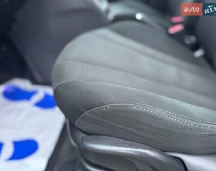 Черный Мазда 5, объемом двигателя 1.8 л и пробегом 171 тыс. км за 11000 $, фото 23 на Automoto.ua