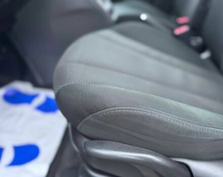 Черный Мазда 5, объемом двигателя 1.8 л и пробегом 171 тыс. км за 11000 $, фото 22 на Automoto.ua