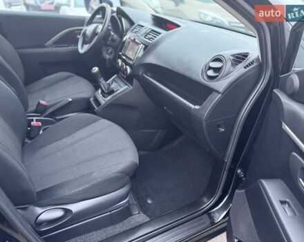 Черный Мазда 5, объемом двигателя 1.8 л и пробегом 171 тыс. км за 11000 $, фото 25 на Automoto.ua