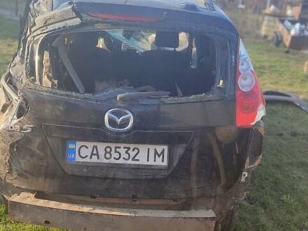 Мазда 5 2006 в Смеле на Automoto.ua Черный Мазда 5, объемом двигателя 2 л и пробегом 230 тыс. км за 726 $, фото 1 на Automoto.ua
