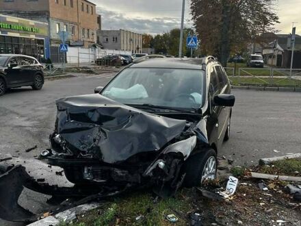 Черный Мазда 5, объемом двигателя 2 л и пробегом 312 тыс. км за 2200 $, фото 1 на Automoto.ua