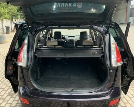 Фиолетовый Мазда 5, объемом двигателя 2 л и пробегом 179 тыс. км за 6400 $, фото 11 на Automoto.ua