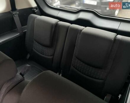 Фиолетовый Мазда 5, объемом двигателя 2 л и пробегом 195 тыс. км за 8400 $, фото 20 на Automoto.ua