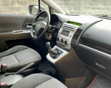 Красный Мазда 5, объемом двигателя 2 л и пробегом 290 тыс. км за 4300 $, фото 9 на Automoto.ua