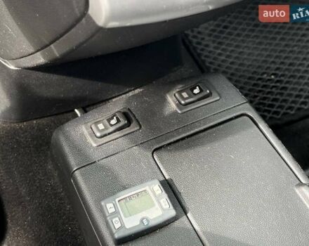 Красный Мазда 5, объемом двигателя 2 л и пробегом 298 тыс. км за 5290 $, фото 24 на Automoto.ua