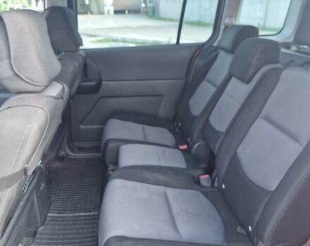 Красный Мазда 5, объемом двигателя 2 л и пробегом 276 тыс. км за 4299 $, фото 4 на Automoto.ua