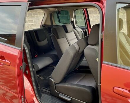 Красный Мазда 5, объемом двигателя 2 л и пробегом 290 тыс. км за 4300 $, фото 8 на Automoto.ua