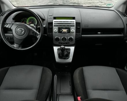 Красный Мазда 5, объемом двигателя 0 л и пробегом 221 тыс. км за 1950 $, фото 9 на Automoto.ua