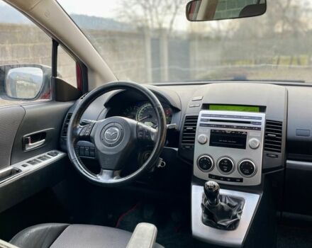 Красный Мазда 5, объемом двигателя 2 л и пробегом 290 тыс. км за 4300 $, фото 12 на Automoto.ua