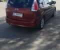 Красный Мазда 5, объемом двигателя 2 л и пробегом 222 тыс. км за 5800 $, фото 2 на Automoto.ua