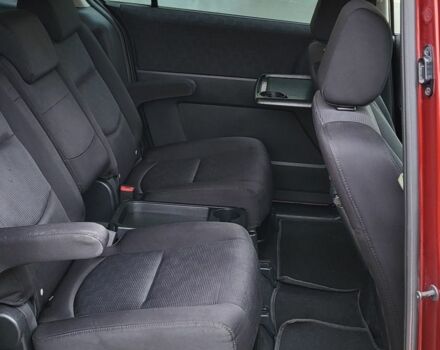 Красный Мазда 5, объемом двигателя 2 л и пробегом 214 тыс. км за 5800 $, фото 6 на Automoto.ua