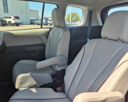 Красный Мазда 5, объемом двигателя 2.5 л и пробегом 80 тыс. км за 3825 $, фото 11 на Automoto.ua