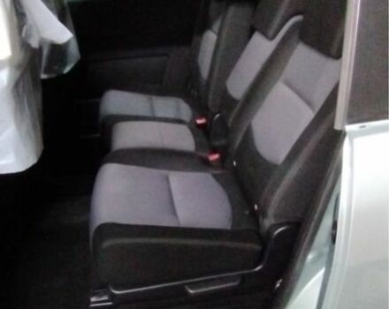 Мазда 5, объемом двигателя 1.8 л и пробегом 295 тыс. км за 5500 $, фото 4 на Automoto.ua