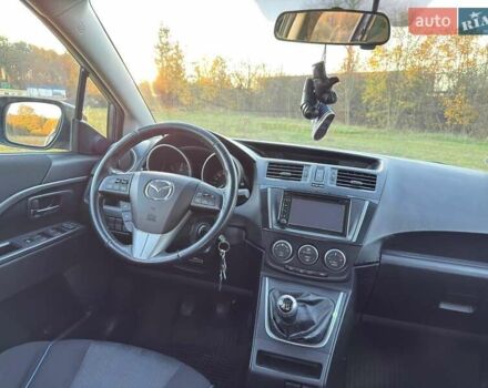 Мазда 5, об'ємом двигуна 1.6 л та пробігом 205 тис. км за 9000 $, фото 3 на Automoto.ua