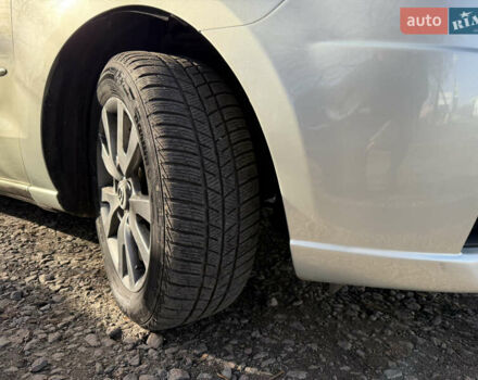 Жовтий Мазда 5, об'ємом двигуна 2 л та пробігом 238 тис. км за 6800 $, фото 42 на Automoto.ua