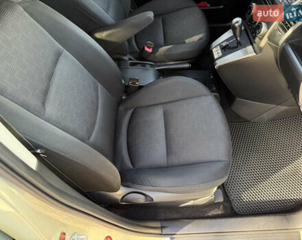 Жовтий Мазда 5, об'ємом двигуна 2 л та пробігом 238 тис. км за 6800 $, фото 36 на Automoto.ua