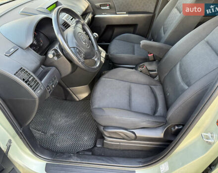 Жовтий Мазда 5, об'ємом двигуна 2 л та пробігом 238 тис. км за 6800 $, фото 22 на Automoto.ua