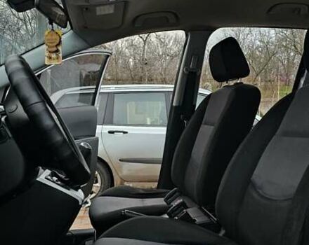 Серый Мазда 5, объемом двигателя 2 л и пробегом 335 тыс. км за 5200 $, фото 11 на Automoto.ua