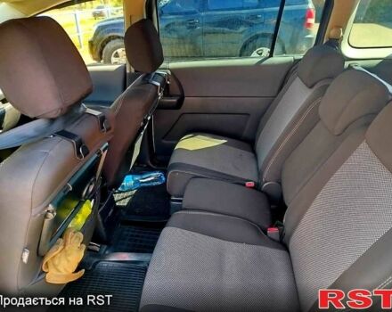 Серый Мазда 5, объемом двигателя 1.8 л и пробегом 251 тыс. км за 5500 $, фото 5 на Automoto.ua