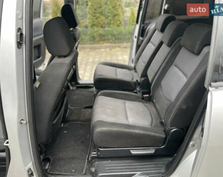 Серый Мазда 5, объемом двигателя 2 л и пробегом 240 тыс. км за 2999 $, фото 13 на Automoto.ua