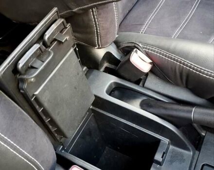 Сірий Мазда 5, об'ємом двигуна 2 л та пробігом 286 тис. км за 5400 $, фото 8 на Automoto.ua