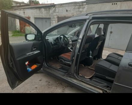Сірий Мазда 5, об'ємом двигуна 2 л та пробігом 250 тис. км за 4650 $, фото 4 на Automoto.ua
