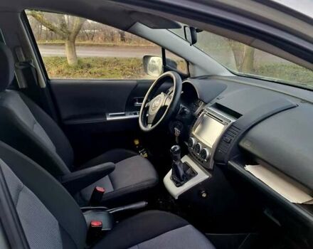 Серый Мазда 5, объемом двигателя 2 л и пробегом 150 тыс. км за 2999 $, фото 5 на Automoto.ua
