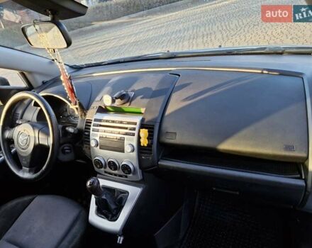 Серый Мазда 5, объемом двигателя 2 л и пробегом 200 тыс. км за 5400 $, фото 10 на Automoto.ua
