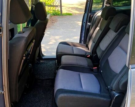 Серый Мазда 5, объемом двигателя 2 л и пробегом 347 тыс. км за 3999 $, фото 10 на Automoto.ua