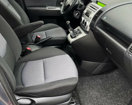 Серый Мазда 5, объемом двигателя 2 л и пробегом 205 тыс. км за 6500 $, фото 16 на Automoto.ua