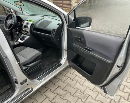 Серый Мазда 5, объемом двигателя 2 л и пробегом 240 тыс. км за 2999 $, фото 18 на Automoto.ua