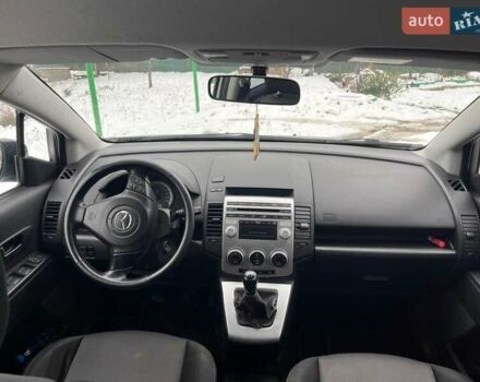 Сірий Мазда 5, об'ємом двигуна 1.8 л та пробігом 243 тис. км за 5400 $, фото 11 на Automoto.ua