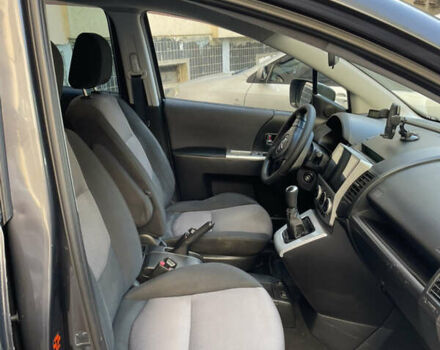 Сірий Мазда 5, об'ємом двигуна 2 л та пробігом 246 тис. км за 4700 $, фото 5 на Automoto.ua