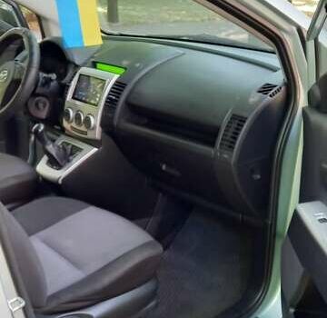 Серый Мазда 5, объемом двигателя 2 л и пробегом 232 тыс. км за 5000 $, фото 7 на Automoto.ua