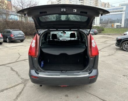 Серый Мазда 5, объемом двигателя 2 л и пробегом 236 тыс. км за 3300 $, фото 17 на Automoto.ua