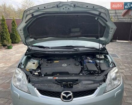 Серый Мазда 5, объемом двигателя 2 л и пробегом 190 тыс. км за 6300 $, фото 2 на Automoto.ua