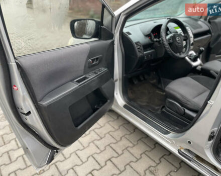 Серый Мазда 5, объемом двигателя 2 л и пробегом 240 тыс. км за 2999 $, фото 12 на Automoto.ua