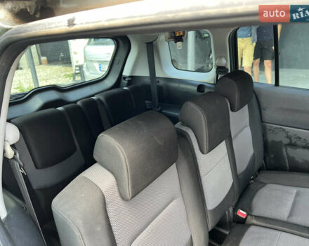 Серый Мазда 5, объемом двигателя 2 л и пробегом 263 тыс. км за 3650 $, фото 16 на Automoto.ua