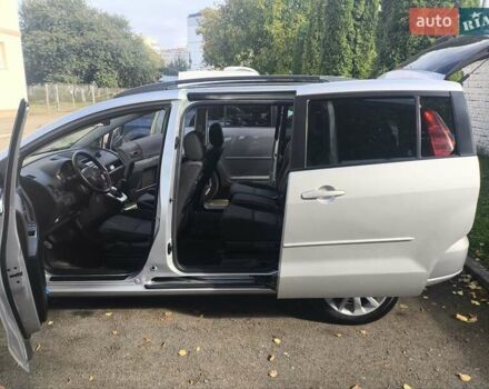 Серый Мазда 5, объемом двигателя 2 л и пробегом 295 тыс. км за 5650 $, фото 3 на Automoto.ua