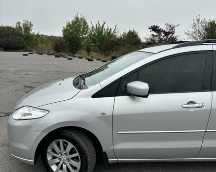 Серый Мазда 5, объемом двигателя 2 л и пробегом 211 тыс. км за 5680 $, фото 5 на Automoto.ua