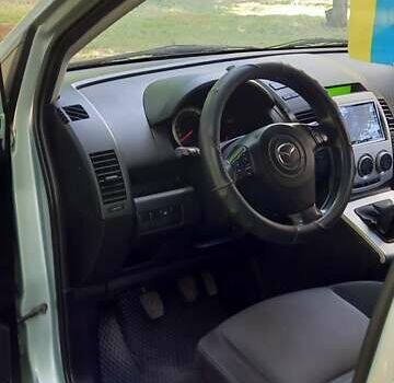 Серый Мазда 5, объемом двигателя 2 л и пробегом 232 тыс. км за 5000 $, фото 6 на Automoto.ua