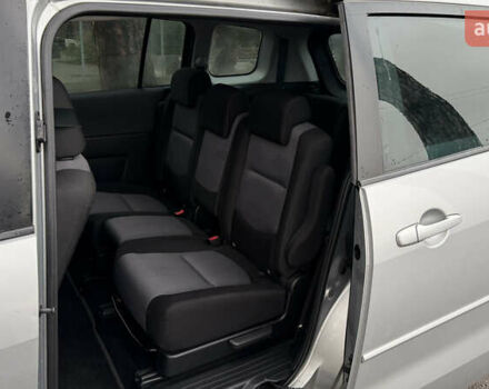 Сірий Мазда 5, об'ємом двигуна 2 л та пробігом 289 тис. км за 4900 $, фото 18 на Automoto.ua