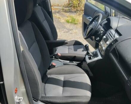 Серый Мазда 5, объемом двигателя 2 л и пробегом 297 тыс. км за 2500 $, фото 13 на Automoto.ua