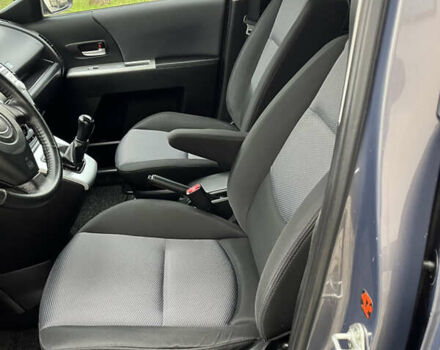 Серый Мазда 5, объемом двигателя 2 л и пробегом 205 тыс. км за 6500 $, фото 11 на Automoto.ua