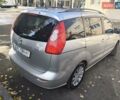 Серый Мазда 5, объемом двигателя 2 л и пробегом 295 тыс. км за 5650 $, фото 4 на Automoto.ua