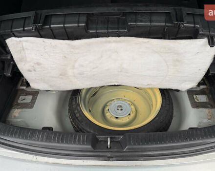 Сірий Мазда 5, об'ємом двигуна 2 л та пробігом 289 тис. км за 4900 $, фото 23 на Automoto.ua