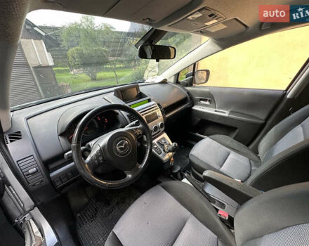 Сірий Мазда 5, об'ємом двигуна 2.01 л та пробігом 228 тис. км за 4950 $, фото 15 на Automoto.ua