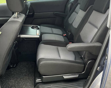 Серый Мазда 5, объемом двигателя 2 л и пробегом 205 тыс. км за 6500 $, фото 12 на Automoto.ua